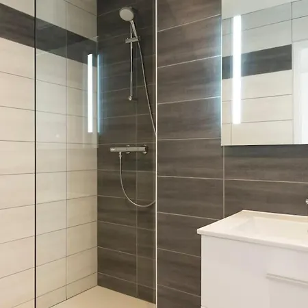 Le Rayonnant Du Placieux Avec Parking Prive アパート