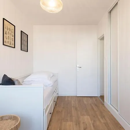 Le Rayonnant Du Placieux Avec Parking Prive アパート